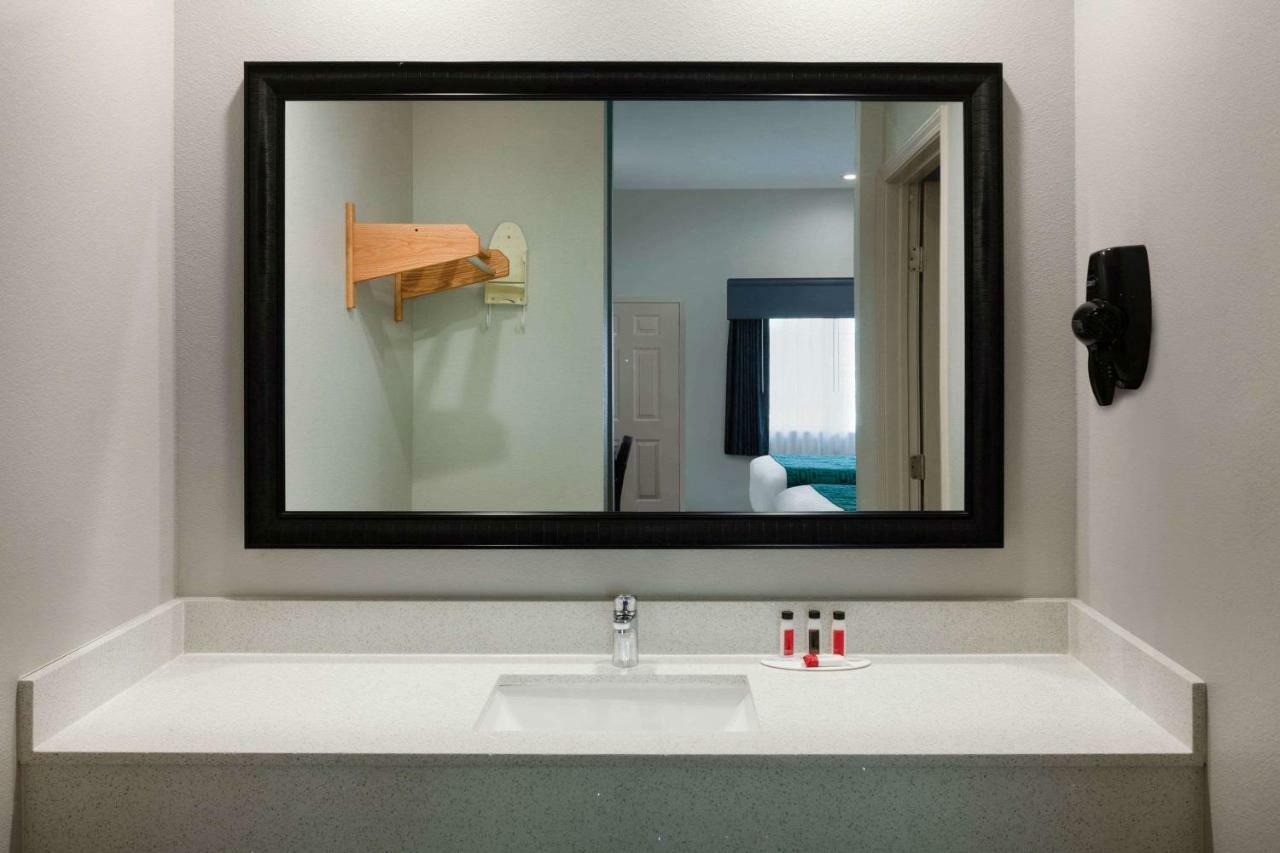 Americas Best Value Inn Houston Willowbrook Dış mekan fotoğraf